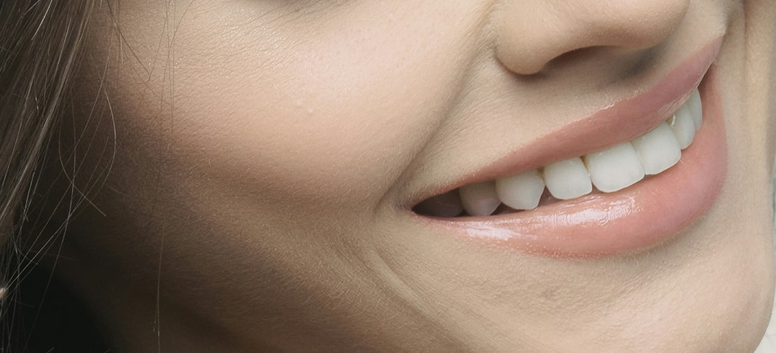 Лучшие протезы при полном отсутствии зубов: виды, плюсы и минусы